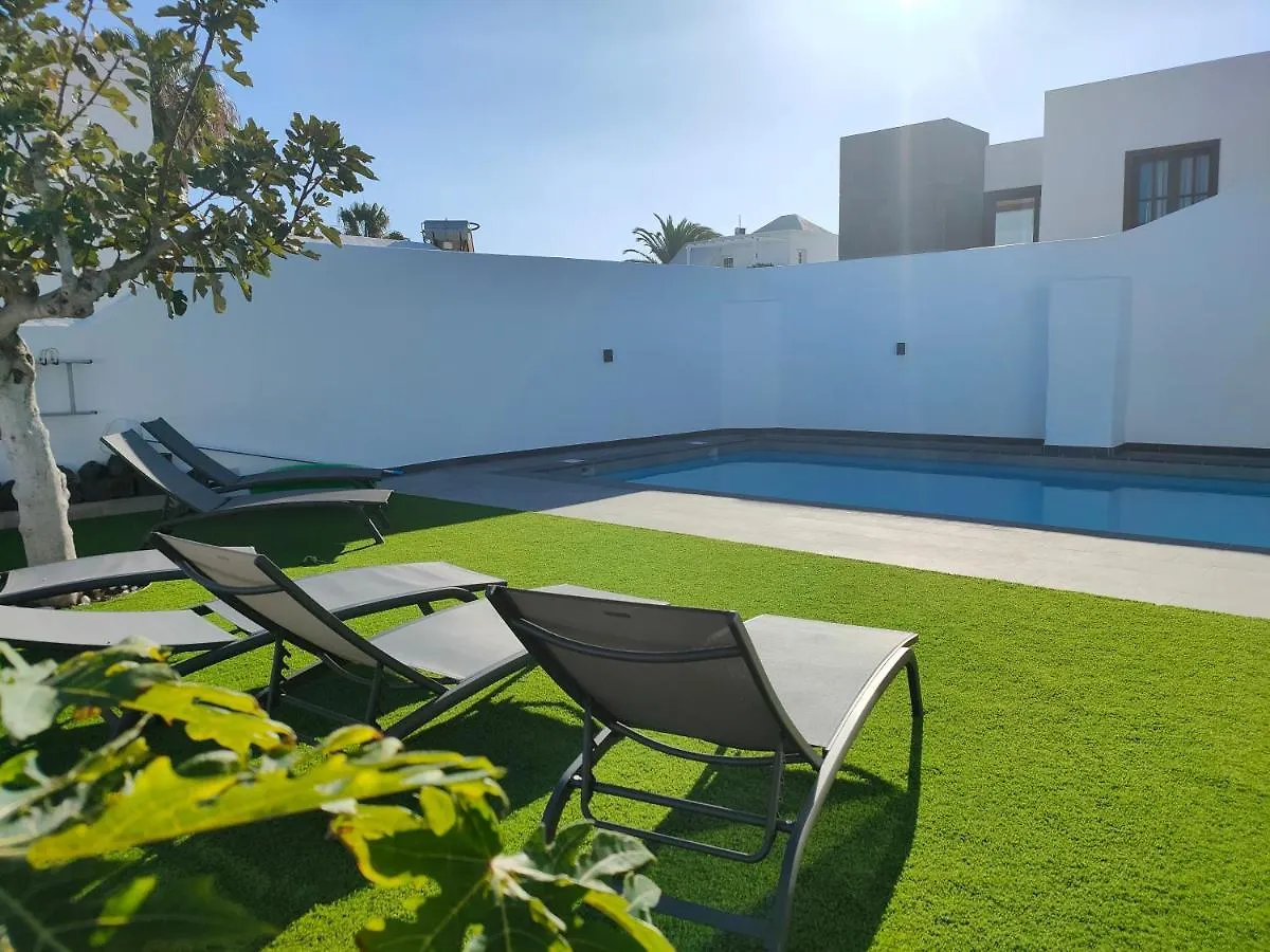 Apartment Villa Carpe Diem En Puerto Del Carmen Puerto del Carmen
